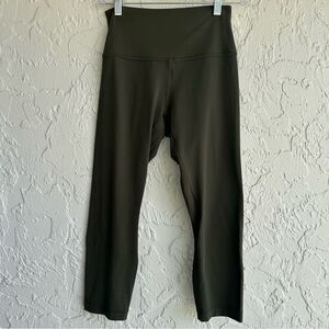 LULULEMON Legging Women 6 Align‎ Crop Olive Green Athletic Casual Gym Yog…